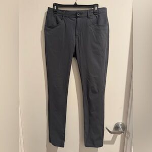 Vuori slim fit Men's Chinos in Dark Gray